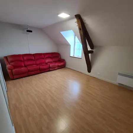 Des Coteaux D'ebreuil Feriehus Ebreuil