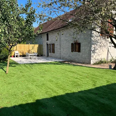 Des Coteaux D'ebreuil Feriehus